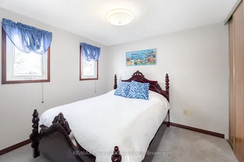 10 Oleander Crescent Brampton ON L6Z 2C2