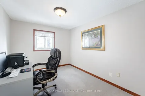 10 Oleander Crescent Brampton ON L6Z 2C2