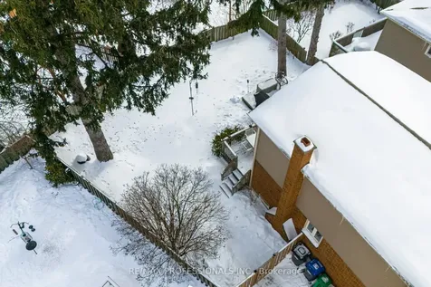 10 Oleander Crescent Brampton ON L6Z 2C2