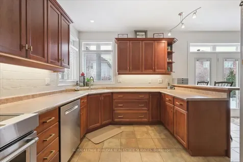 2358 Norland Drive Burlington ON L7L 7A6