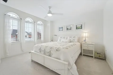 2358 Norland Drive Burlington ON L7L 7A6