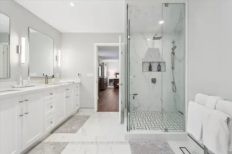 2358 Norland Drive Burlington ON L7L 7A6