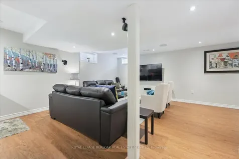 2358 Norland Drive Burlington ON L7L 7A6