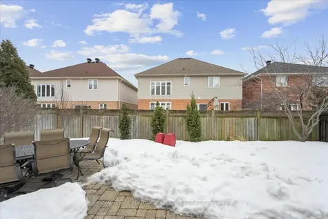 2358 Norland Drive Burlington ON L7L 7A6