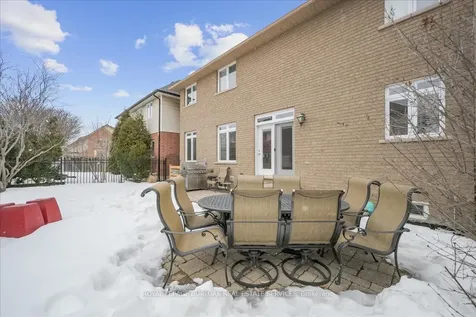 2358 Norland Drive Burlington ON L7L 7A6