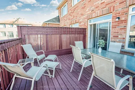 67 Lorenzo Circle Brampton ON L6R 3N4