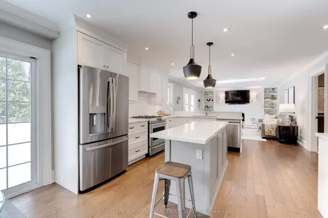 241 Glen Afton Drive Burlington ON L7L 1G8