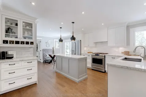 241 Glen Afton Drive Burlington ON L7L 1G8