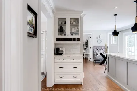 241 Glen Afton Drive Burlington ON L7L 1G8