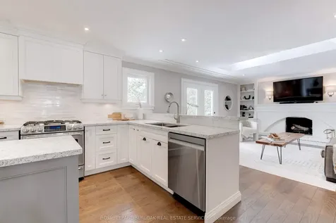 241 Glen Afton Drive Burlington ON L7L 1G8