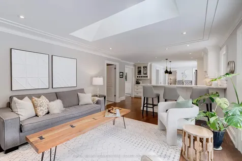 241 Glen Afton Drive Burlington ON L7L 1G8