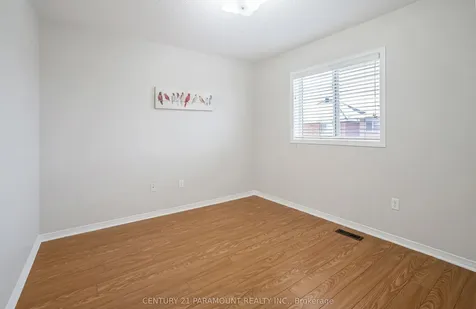 43 Crystal Glen Crescent Brampton ON L6X 0K1