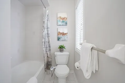 43 Crystal Glen Crescent Brampton ON L6X 0K1