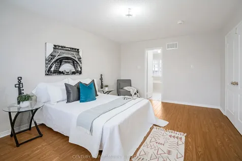 43 Crystal Glen Crescent Brampton ON L6X 0K1