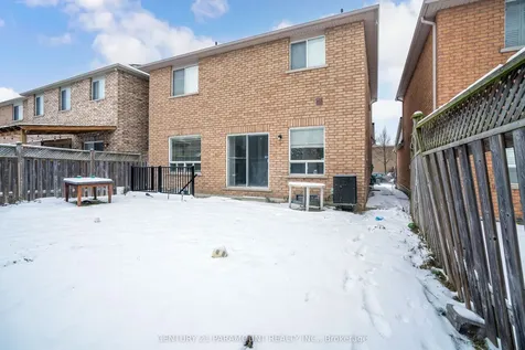 43 Crystal Glen Crescent Brampton ON L6X 0K1