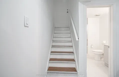 43 Crystal Glen Crescent Brampton ON L6X 0K1