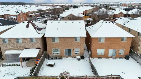 43 Crystal Glen Crescent Brampton ON L6X 0K1