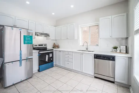 43 Crystal Glen Crescent Brampton ON L6X 0K1