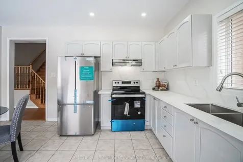 43 Crystal Glen Crescent Brampton ON L6X 0K1