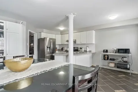 51 Olde Town Road Brampton ON L6X 4T8