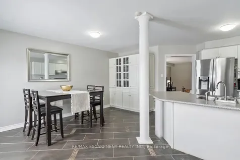 51 Olde Town Road Brampton ON L6X 4T8