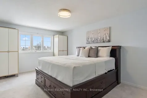 51 Olde Town Road Brampton ON L6X 4T8