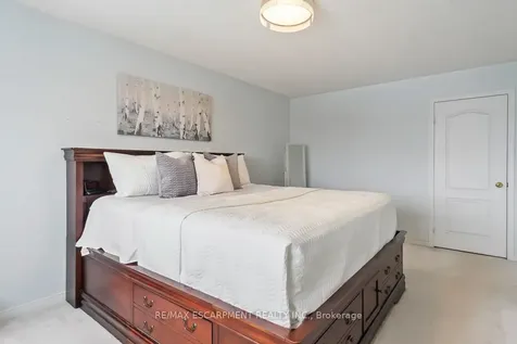 51 Olde Town Road Brampton ON L6X 4T8