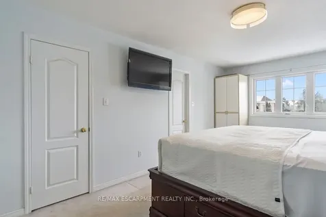 51 Olde Town Road Brampton ON L6X 4T8