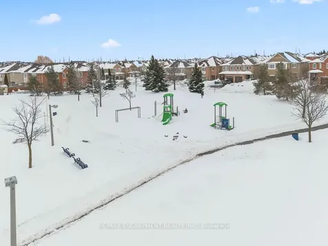 51 Olde Town Road Brampton ON L6X 4T8