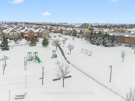 51 Olde Town Road Brampton ON L6X 4T8