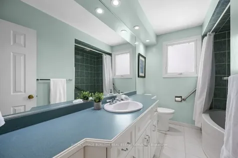 3501 Regal Road Burlington ON L7N 1M2