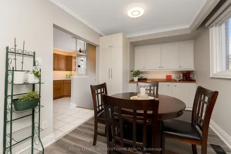 237 Elizabeth Street S Brampton ON L6Y 1S2