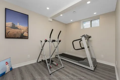 237 Elizabeth Street S Brampton ON L6Y 1S2