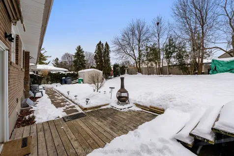 237 Elizabeth Street S Brampton ON L6Y 1S2