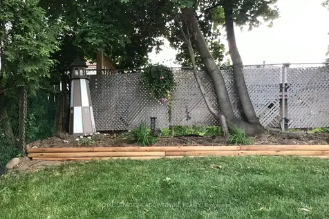 237 Elizabeth Street S Brampton ON L6Y 1S2