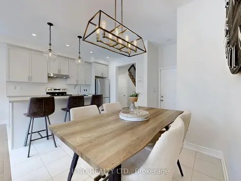 10 Adventura Road Brampton ON L7A 0B7