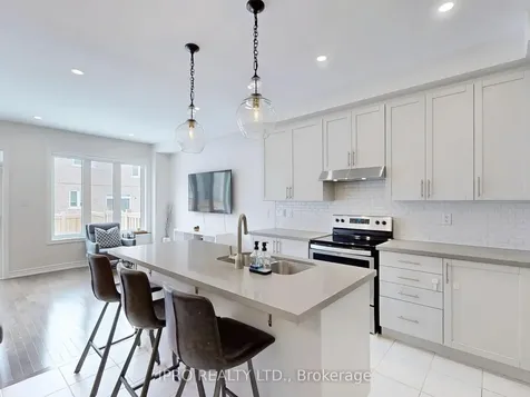 10 Adventura Road Brampton ON L7A 0B7