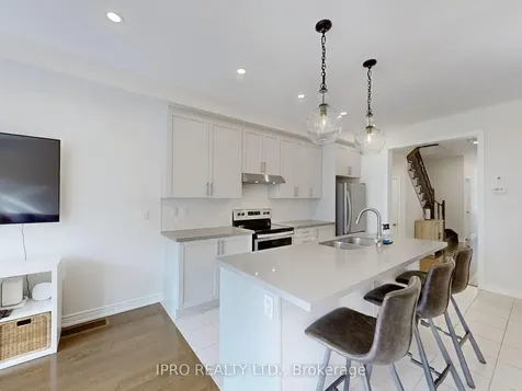 10 Adventura Road Brampton ON L7A 0B7