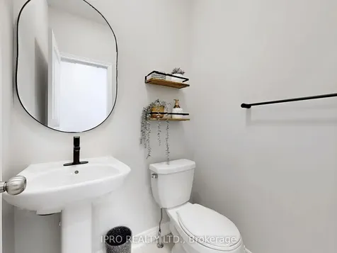 10 Adventura Road Brampton ON L7A 0B7