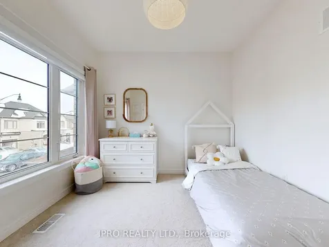 10 Adventura Road Brampton ON L7A 0B7