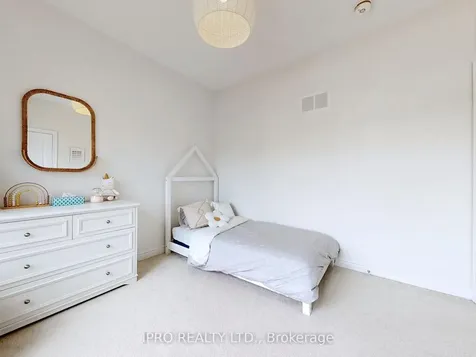 10 Adventura Road Brampton ON L7A 0B7