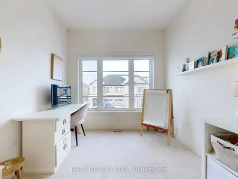 10 Adventura Road Brampton ON L7A 0B7