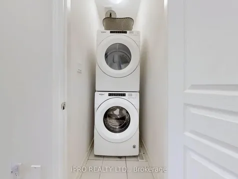 10 Adventura Road Brampton ON L7A 0B7