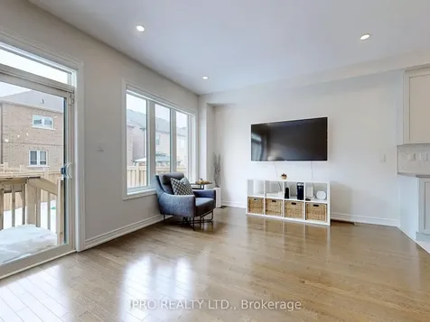 10 Adventura Road Brampton ON L7A 0B7