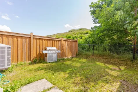 58 New Pines Trail Brampton ON L6Z 0G9