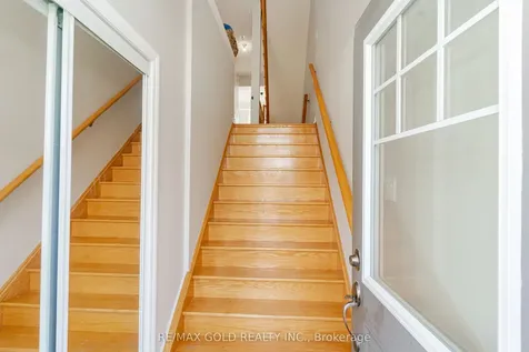 58 New Pines Trail Brampton ON L6Z 0G9