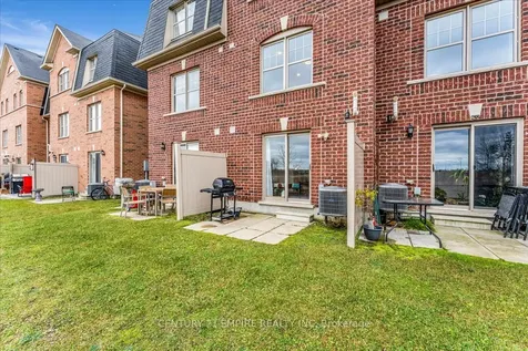 34 Battalion Road Brampton ON L7A 4B6