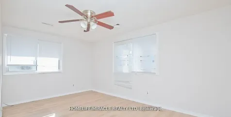 8 Hillbank Trail Brampton ON L6S 1P6