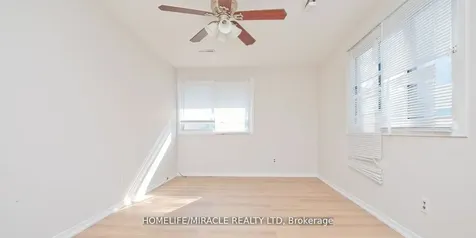 8 Hillbank Trail Brampton ON L6S 1P6