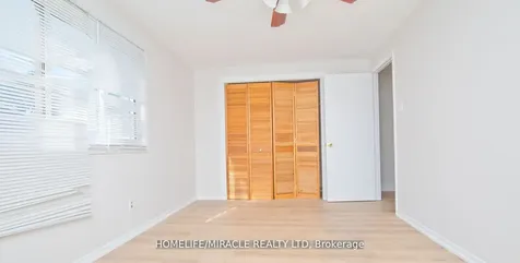 8 Hillbank Trail Brampton ON L6S 1P6